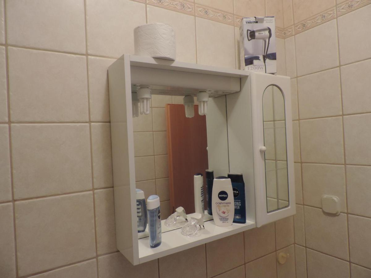 Apartmani Lavanda Паг Стая снимка