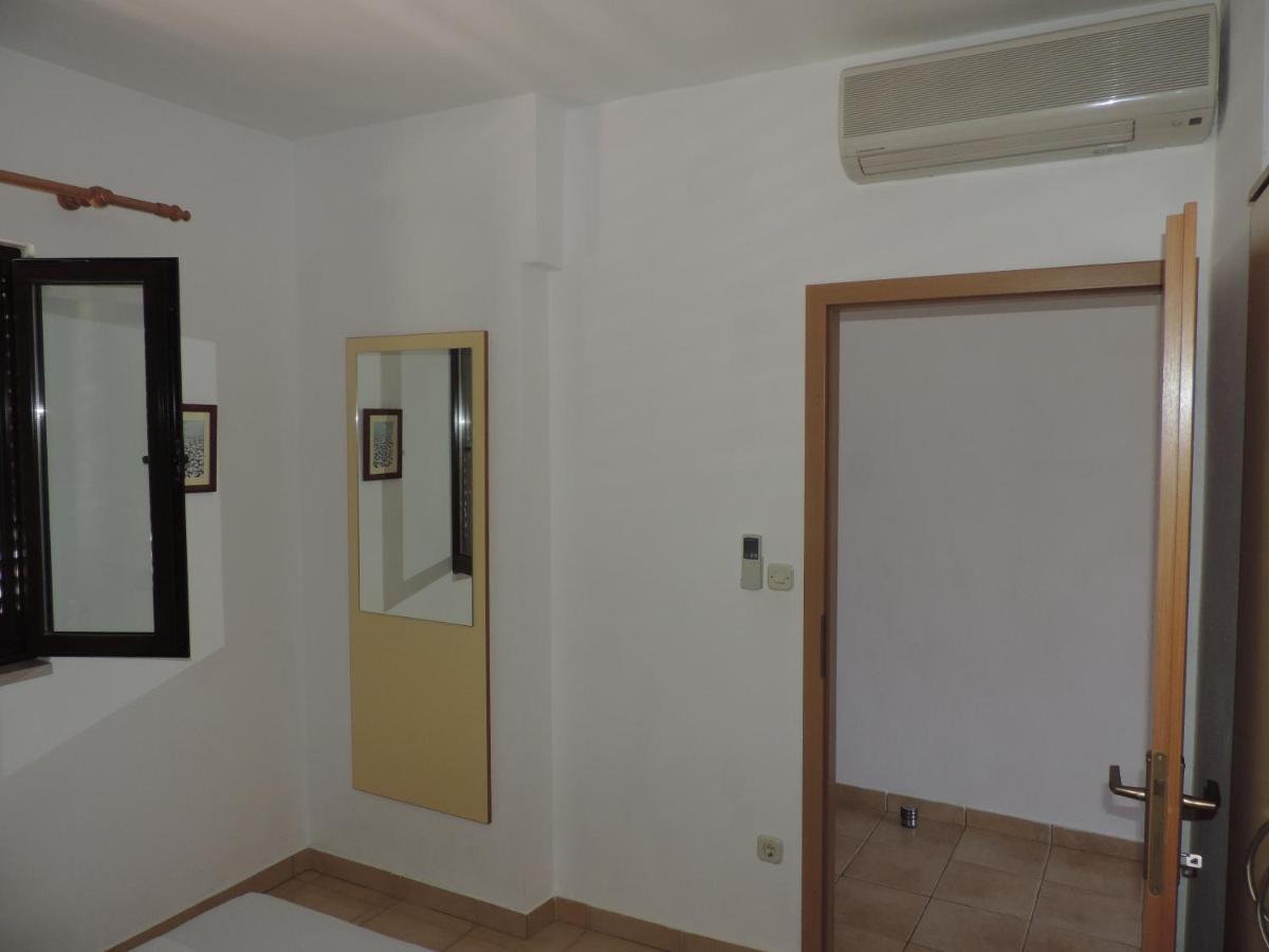 Apartmani Lavanda Паг Стая снимка