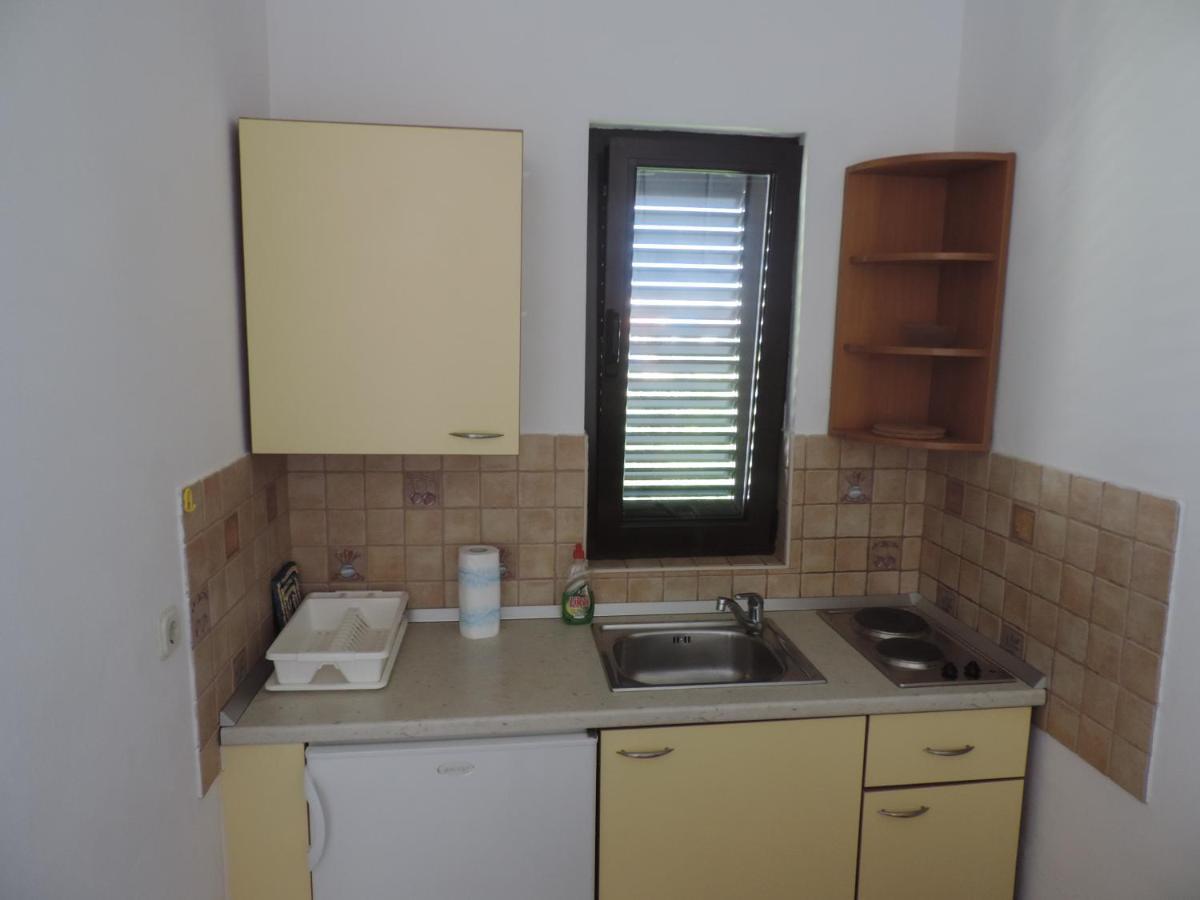 Apartmani Lavanda Паг Стая снимка