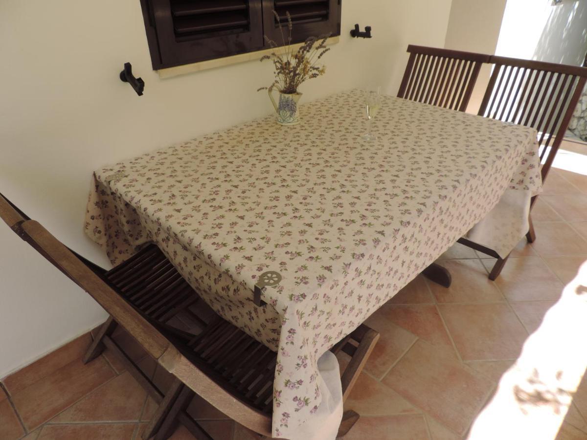 Apartmani Lavanda Паг Стая снимка
