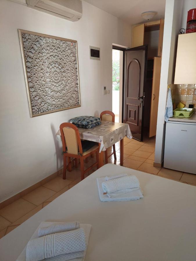 Apartmani Lavanda Паг Екстериор снимка