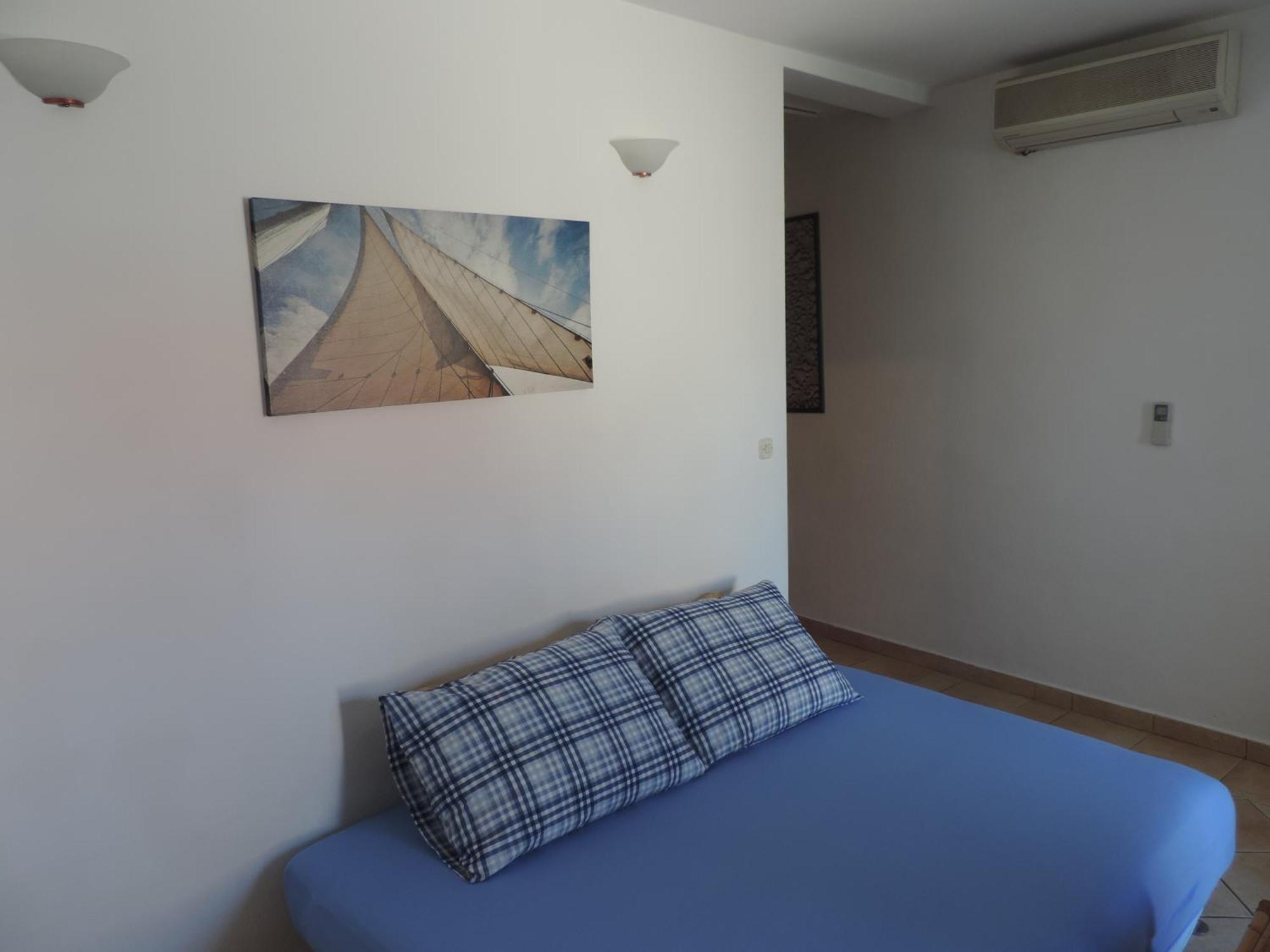 Apartmani Lavanda Паг Стая снимка